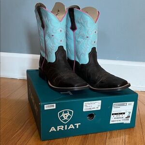 NWT Ariat Girl’s Tombstone Boots Size 6